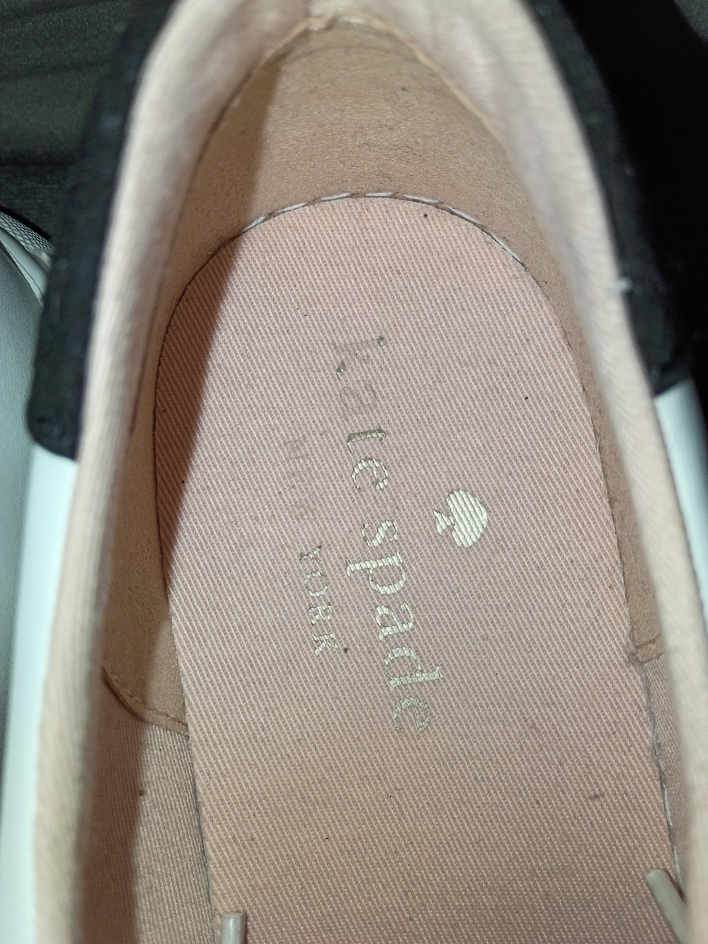 kate spade Fez White Sneakers with Black Spade Accent Size 11 EUC - Picture 4 of 13
